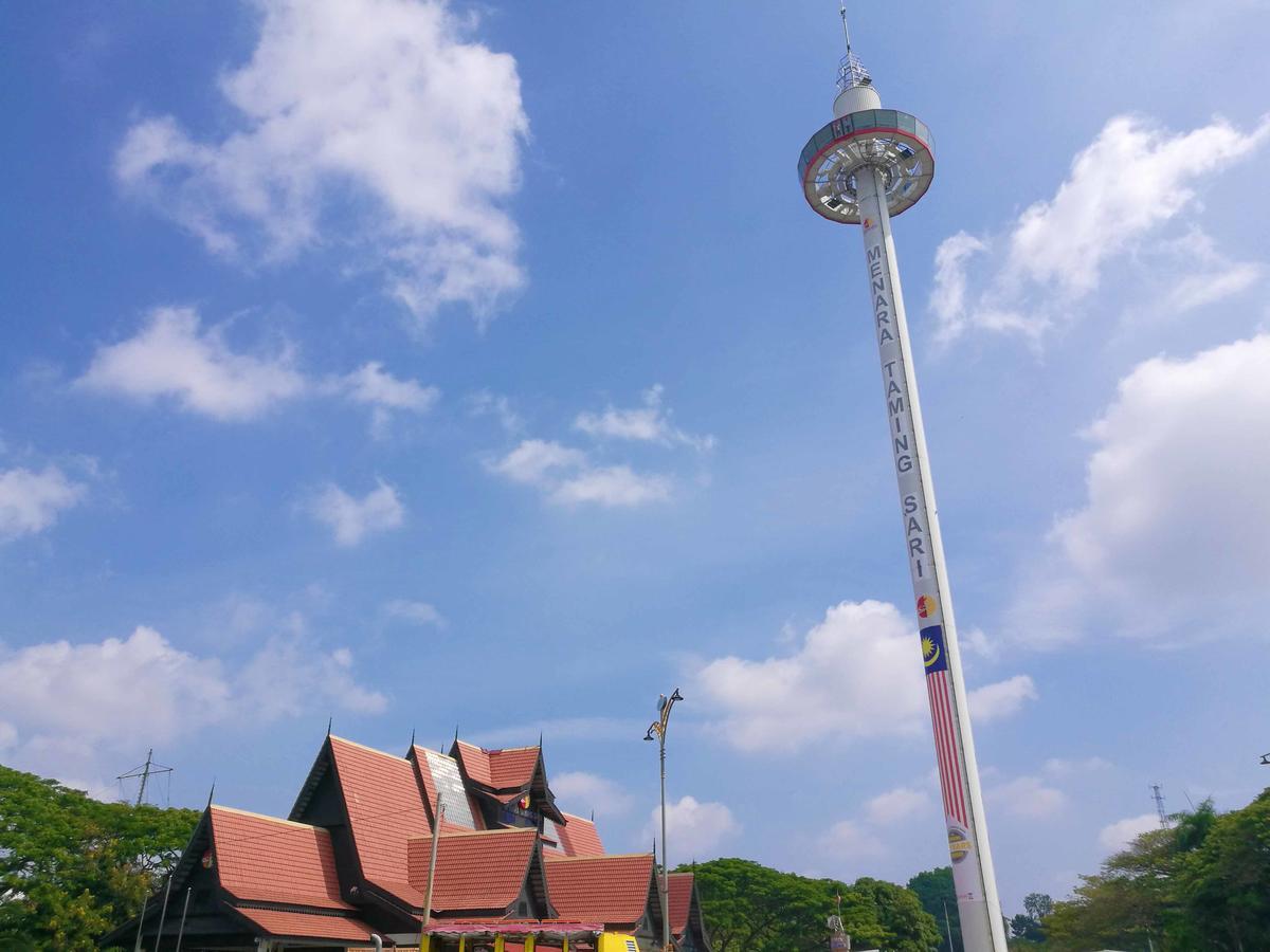 Branded Hotel Malacca Extérieur photo